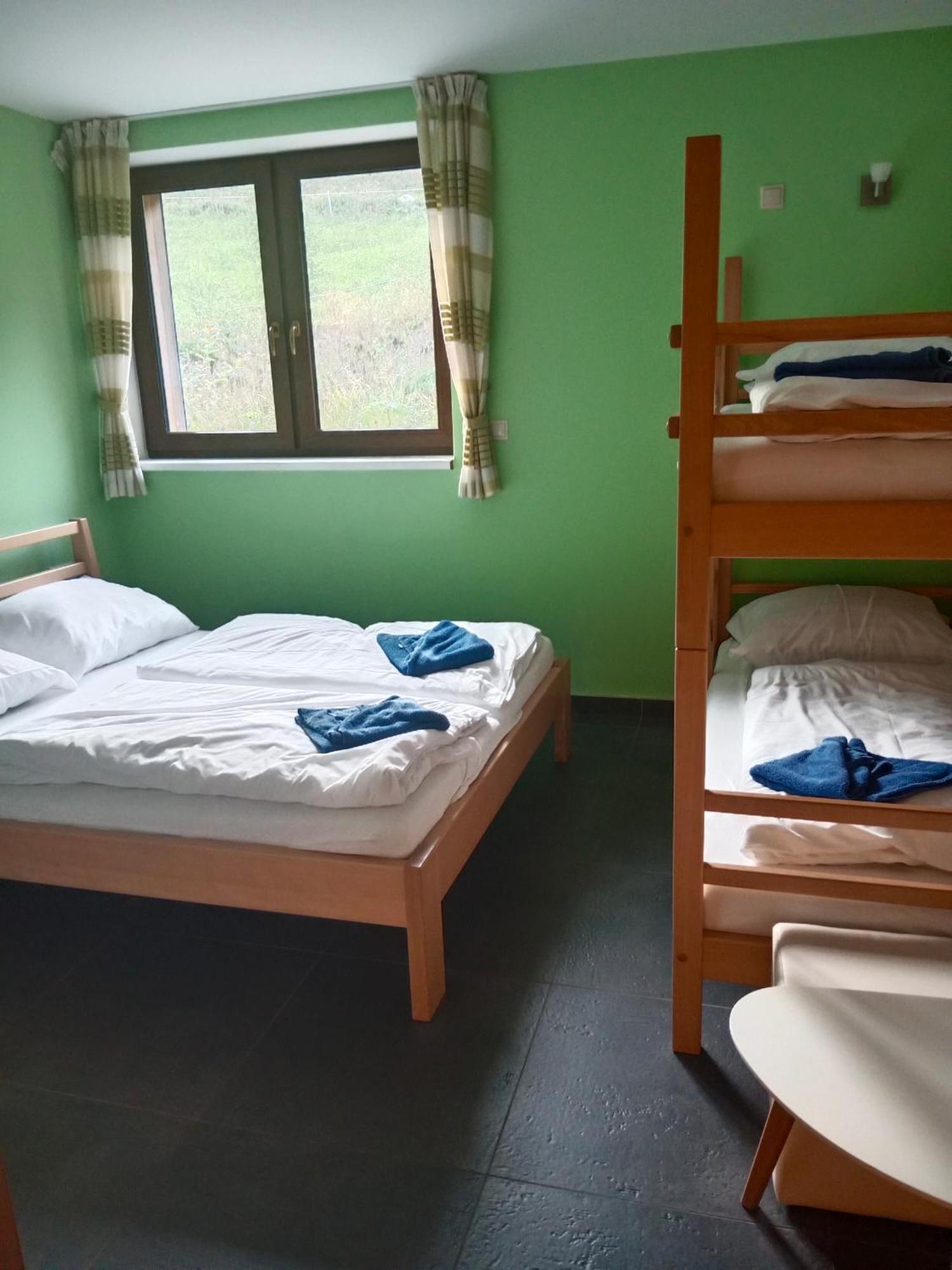 Penzion Topas Pec pod Snezkou Bagian luar foto
